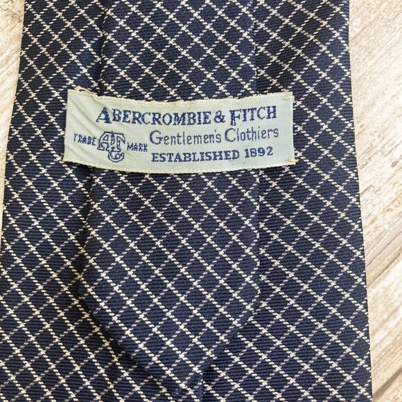 VTG 80s Abercrombie & Fitch Tie Navy Geometric 100% Silk Made in USA 58”x3.75” - Picture 9 of 9